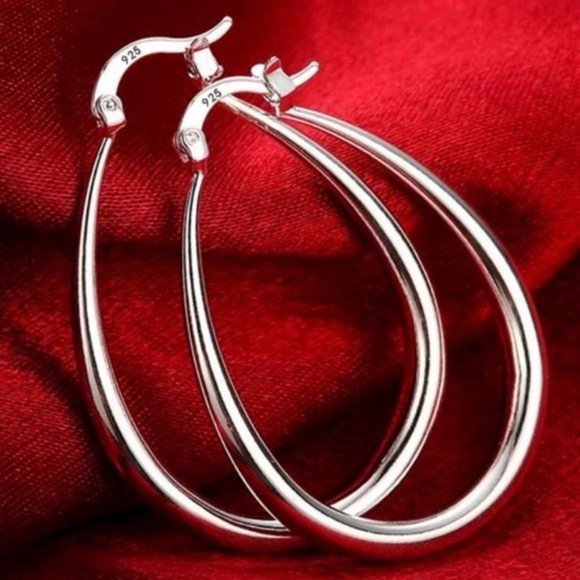 Jewelry - NEW 1.5” OVAL 925 STERLING SILVER HOOP EARRINGS
